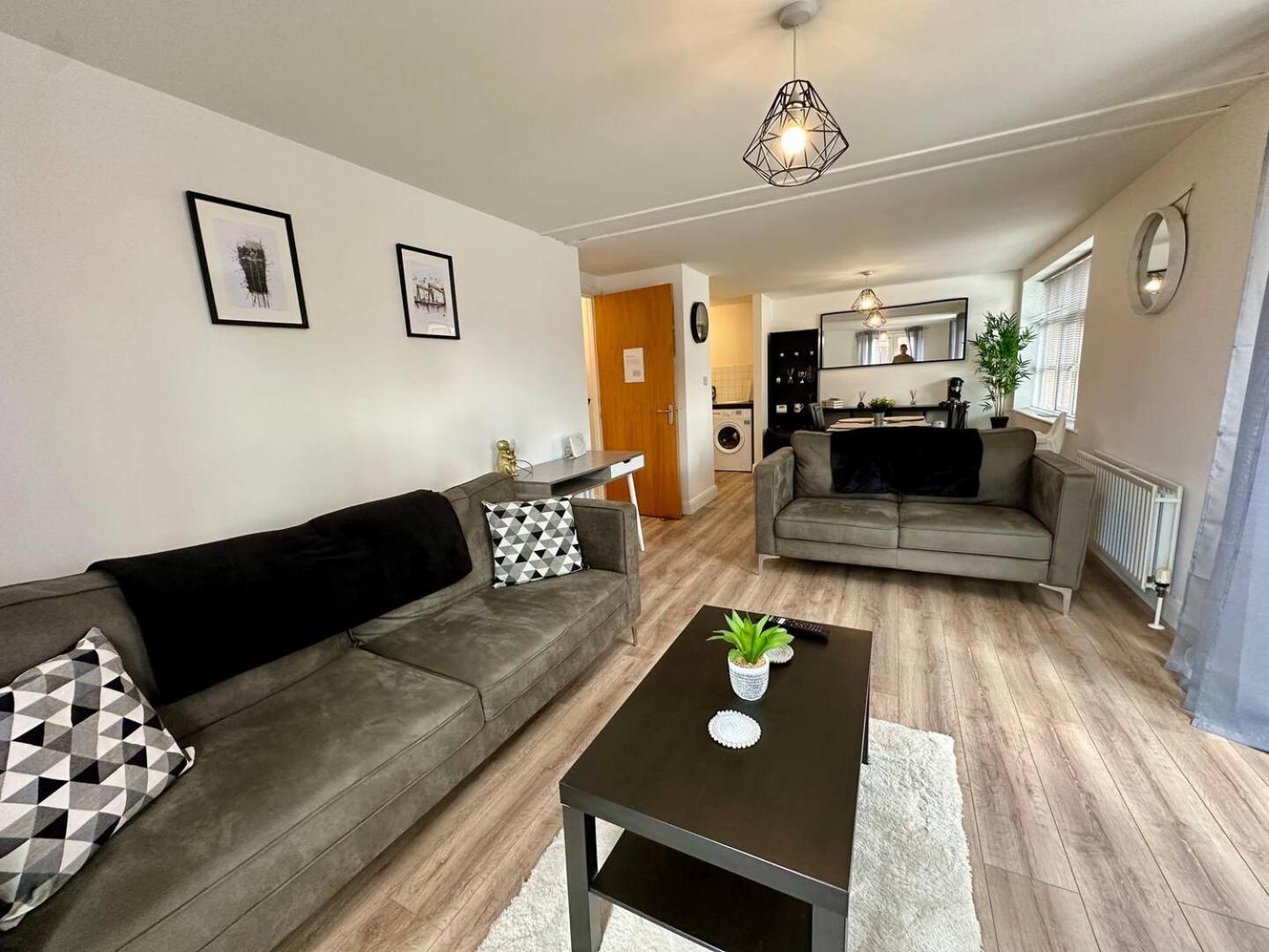 2Br City Side Apartment Belfast Luaran gambar