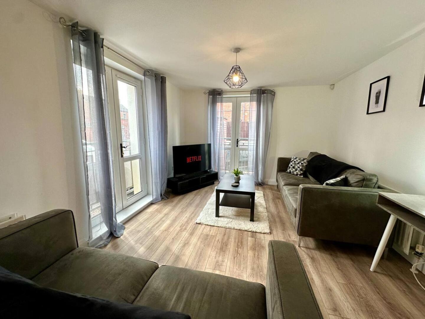 2Br City Side Apartment Belfast Luaran gambar