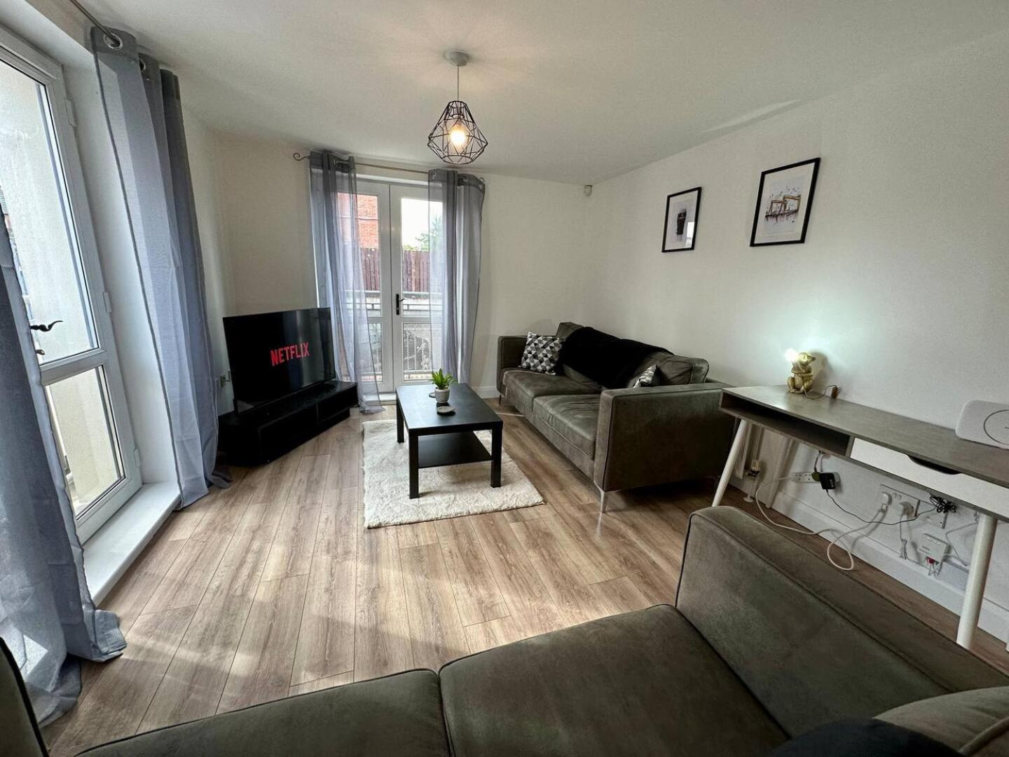 2Br City Side Apartment Belfast Luaran gambar
